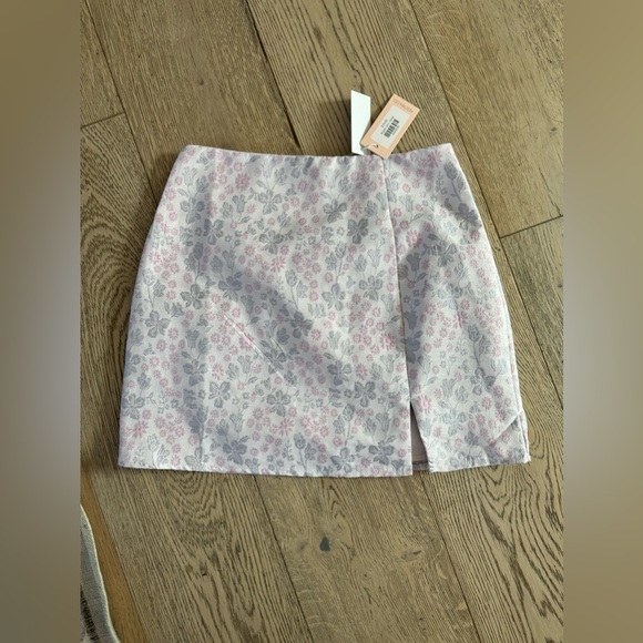 NWT | Kestan | Brigitte Floral Skirt - Picture 4 of 5